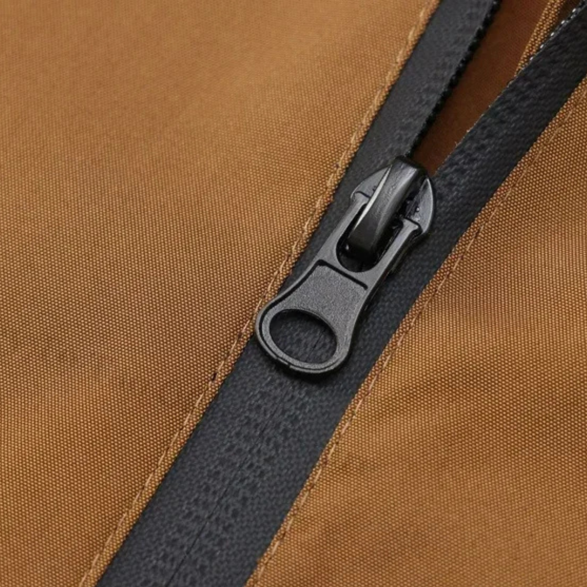 Men’s Lightweight Hooded Outdoor Jacket