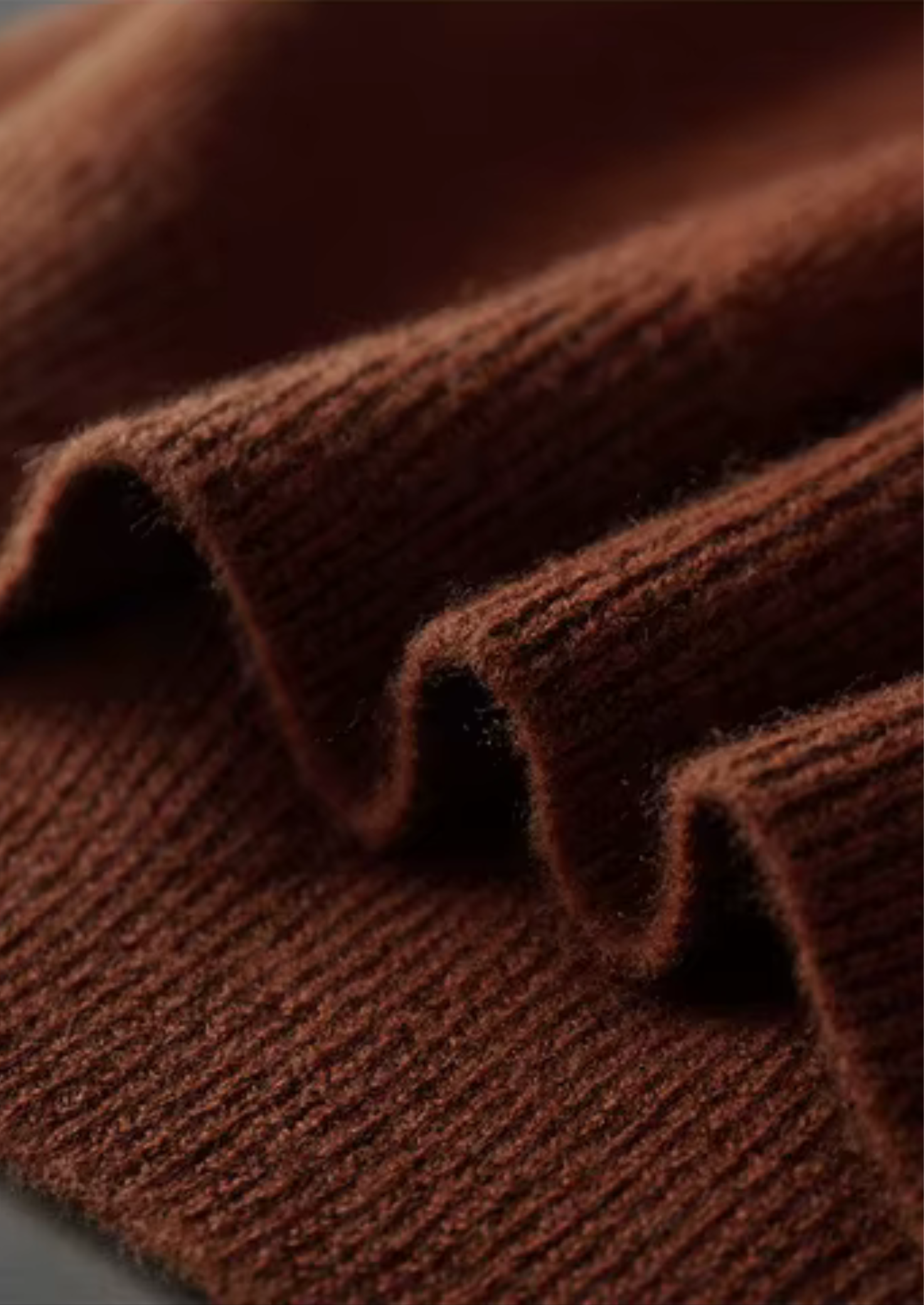 Ribbed Wool Buttonless Polo