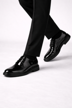 Men's Elegant Lace-Up Derby Shoe