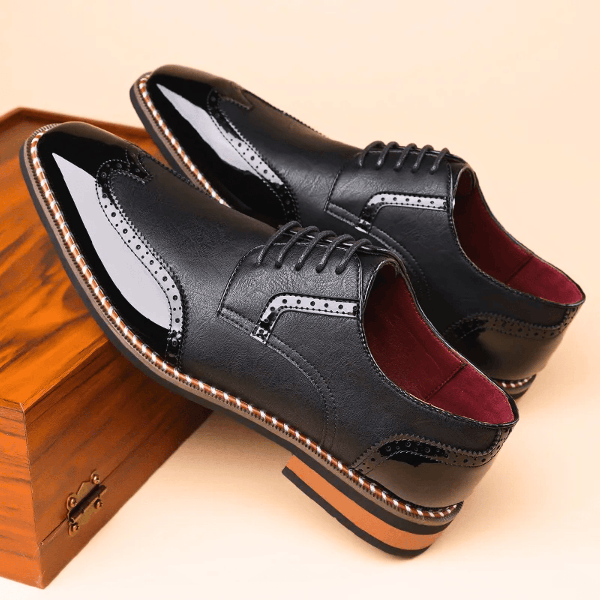 Men's Two-Tone Full-Grain Leather Oxford